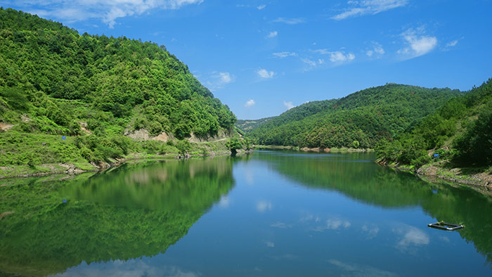馬龍區(qū)桂花箐水庫.jpg