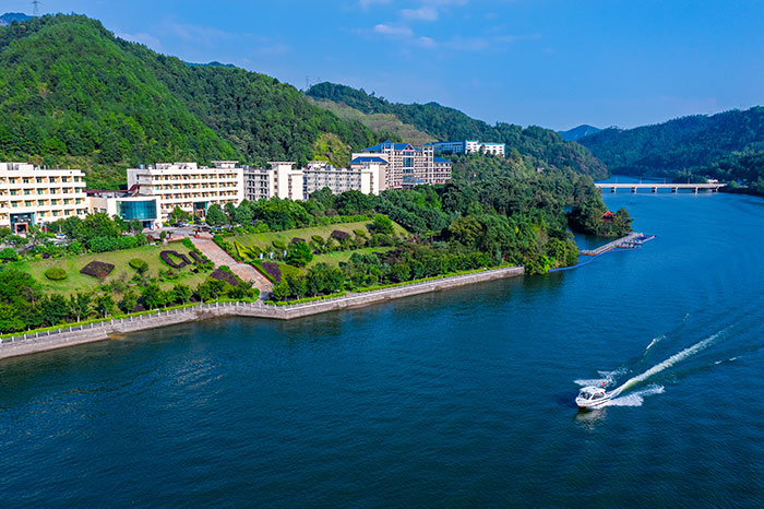 5礦部汀江全景（游艇）.jpg