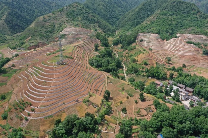 土門鎮(zhèn)坡耕地綜合治理工程.jpg