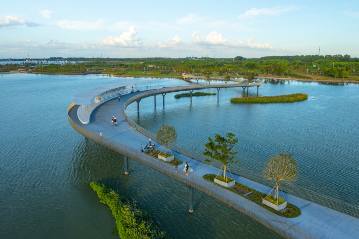 徜徉元蕩步行橋.jpg